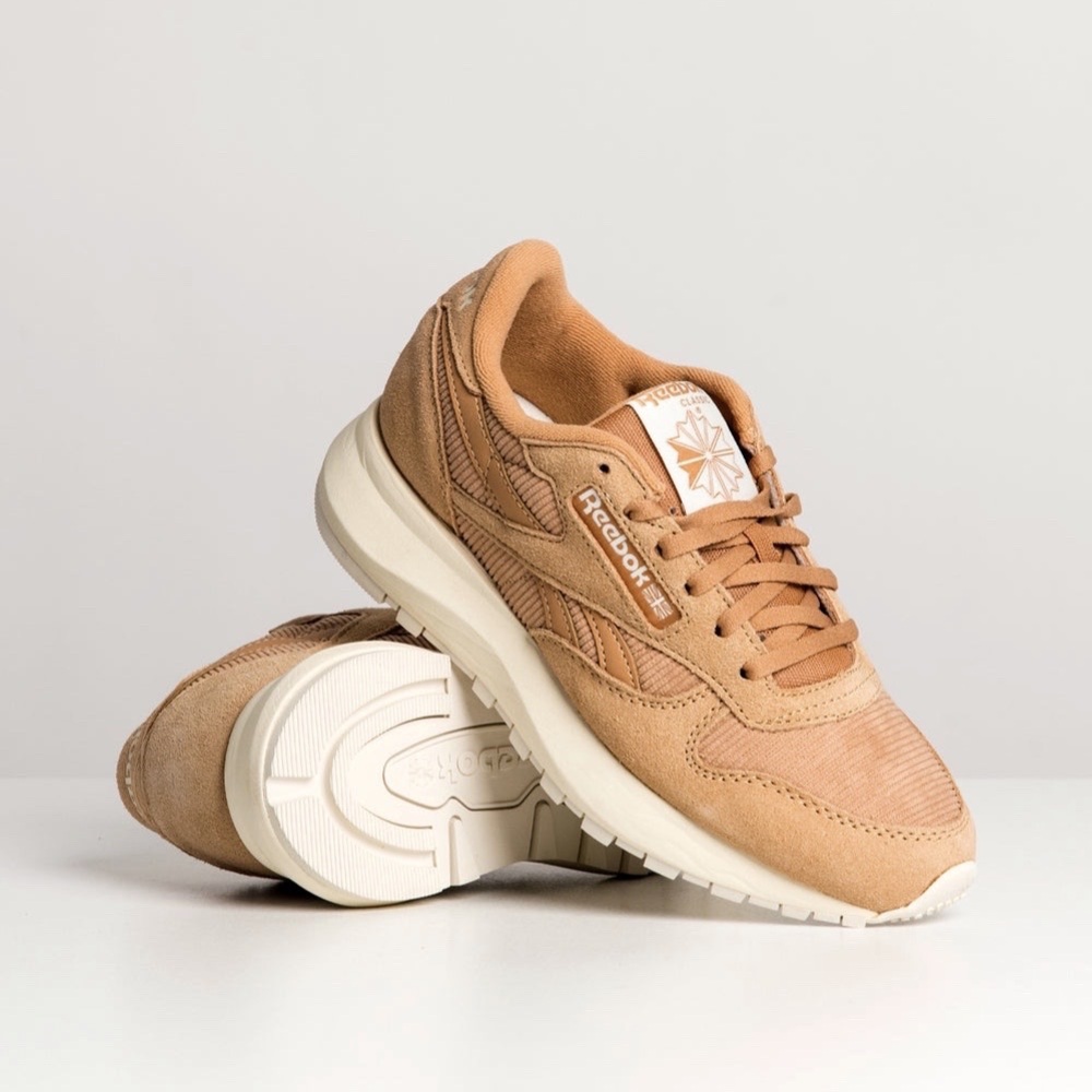 REEBOK |  Women's Classic Leather SP Heritage Sneakers in Tan Corduroy | 7.5